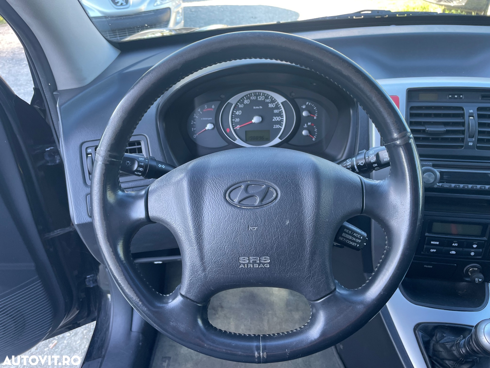 Hyundai Tucson 2.0 CRDI VGT GLS 4WD MT PREMIUM - 18