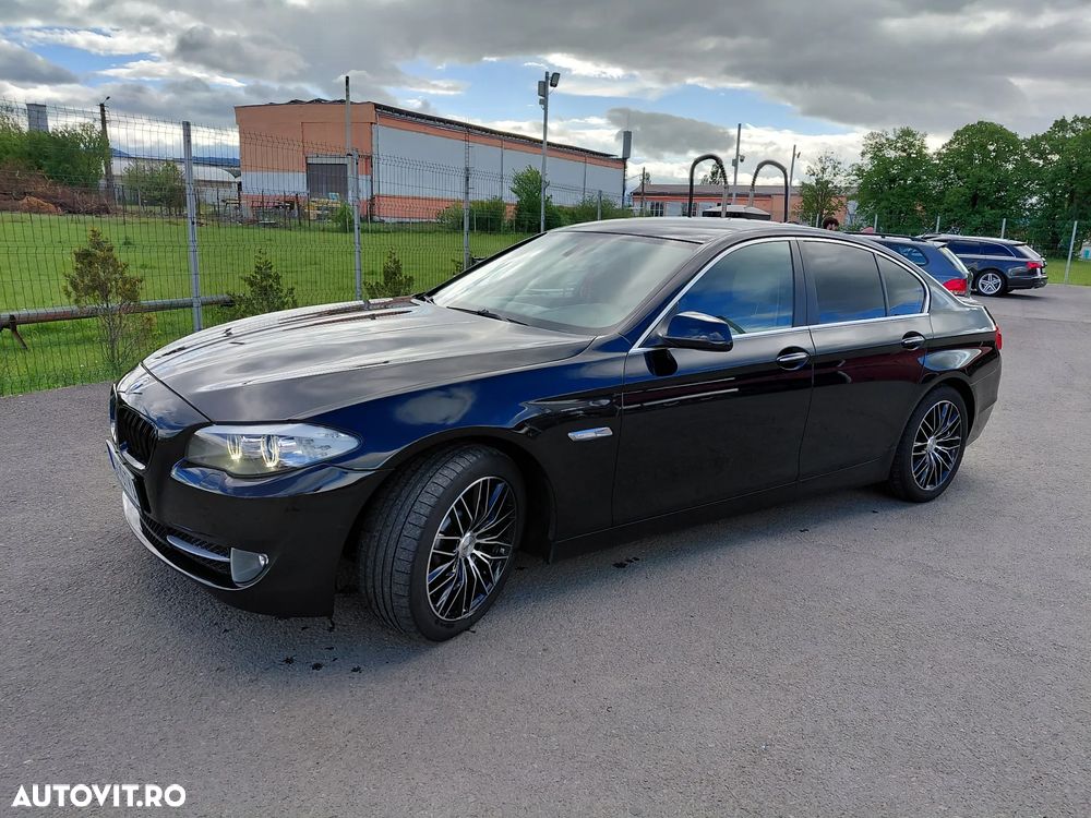BMW Seria 5 530d xDrive Aut. - 15
