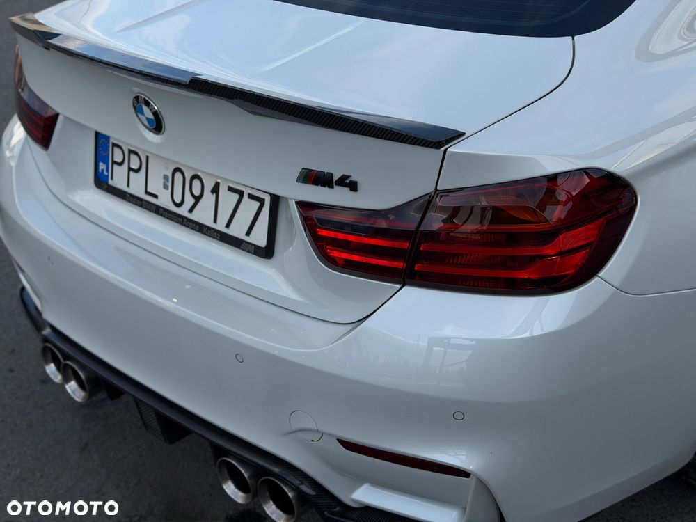 BMW M4 DKG - 9
