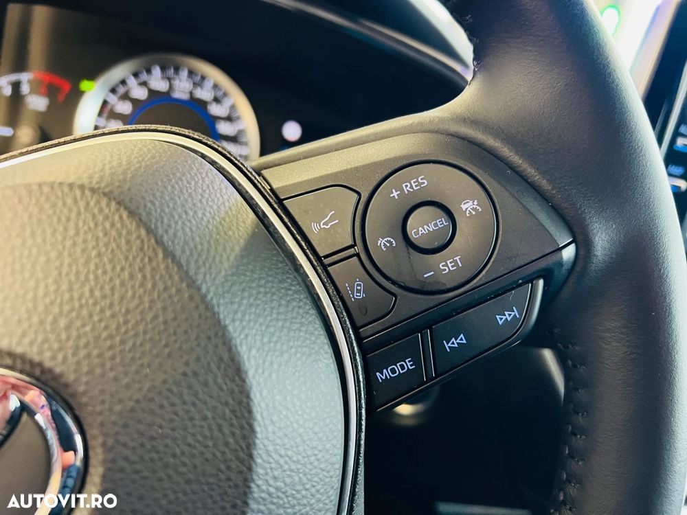 Toyota Corolla 1.8 HSD Business - 13