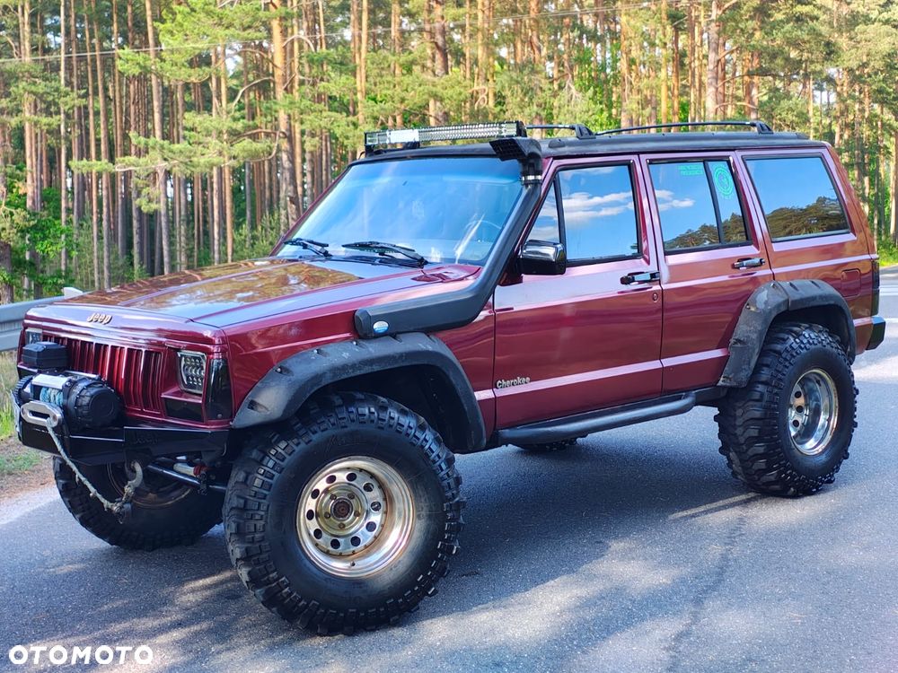 Jeep Cherokee - 11