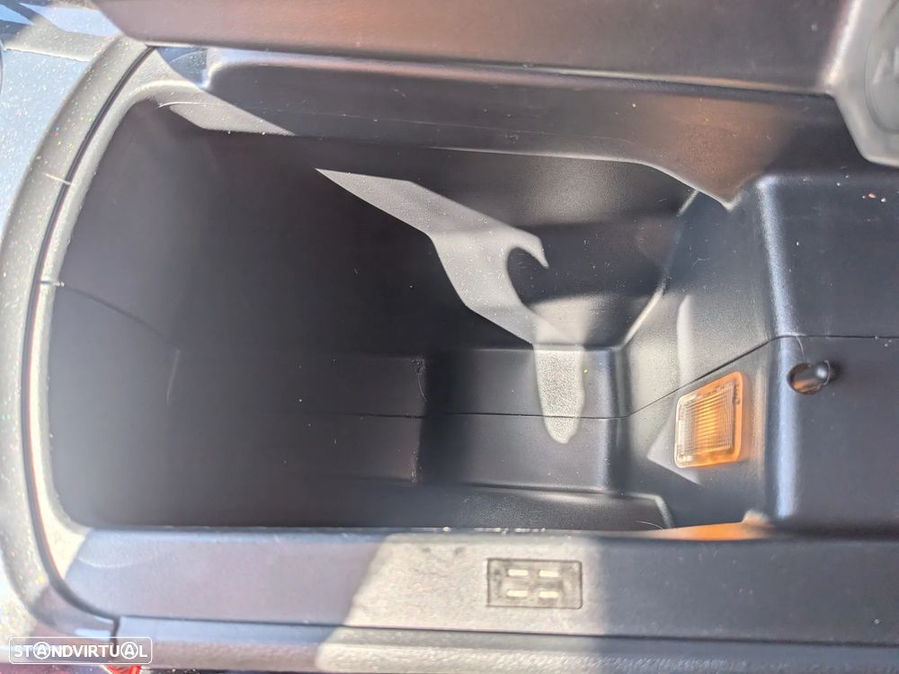 Peugeot 3008 2.0 HDi Hybrid4 88g - 18