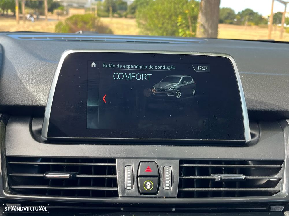BMW 216 Active Tourer d - 26
