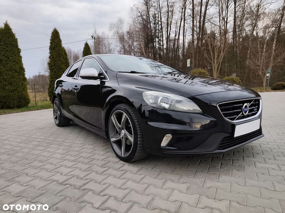 Volvo V40 D2 R Design - 12