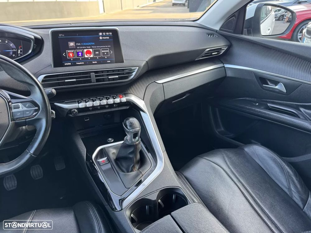 Peugeot 5008 1.2 PureTech Allure - 35