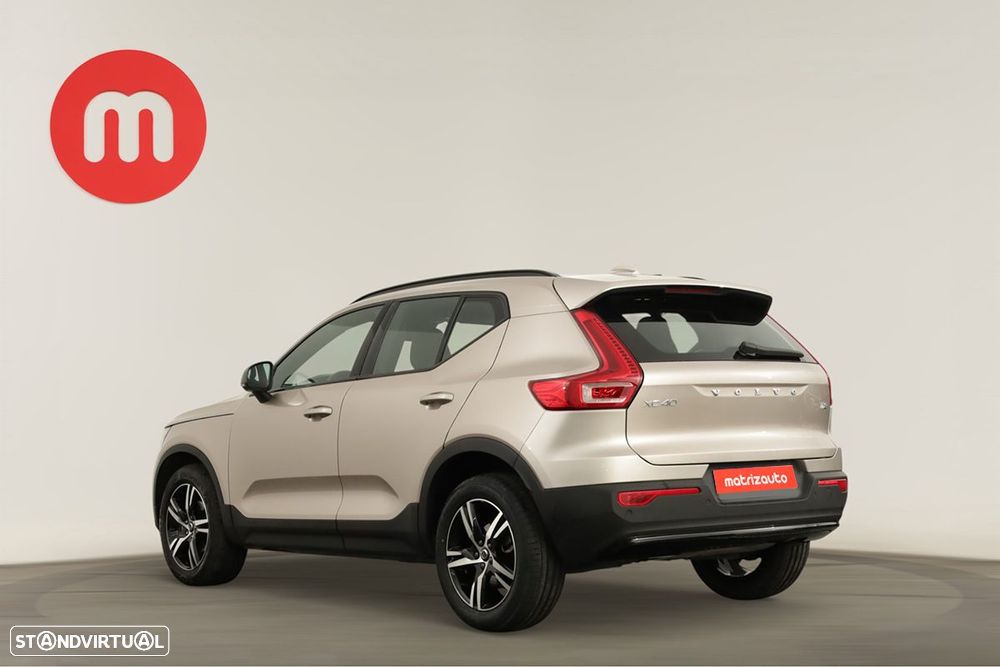 Volvo XC 40 1.5 T2 Plus Dark Auto - 3