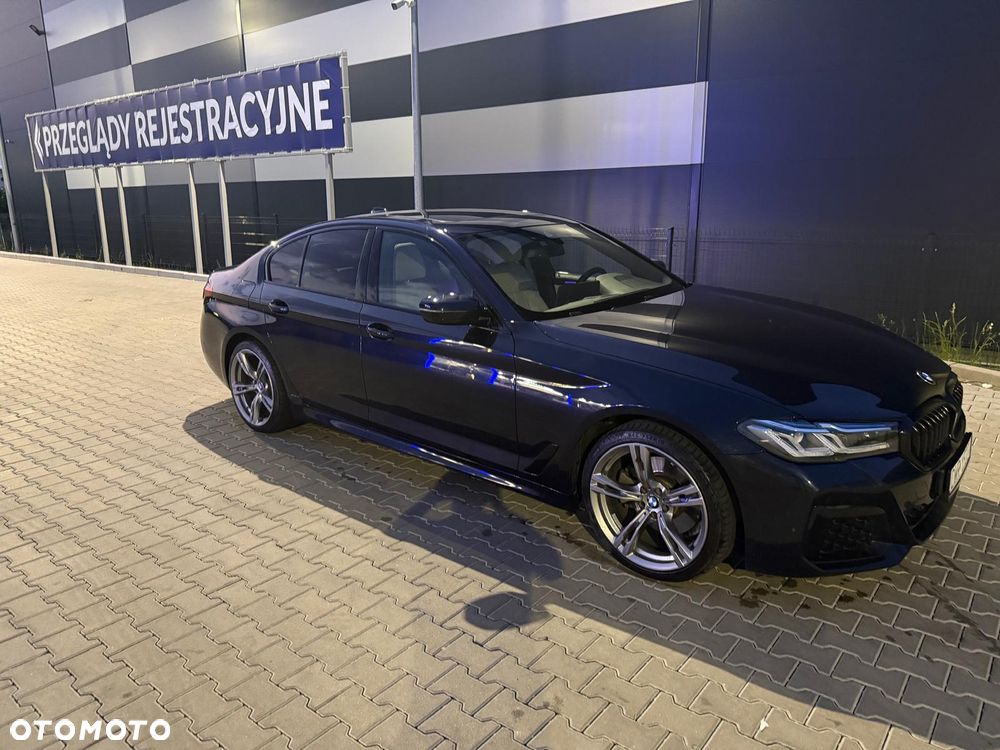 BMW Seria 5 520i M Sport Edition - 13