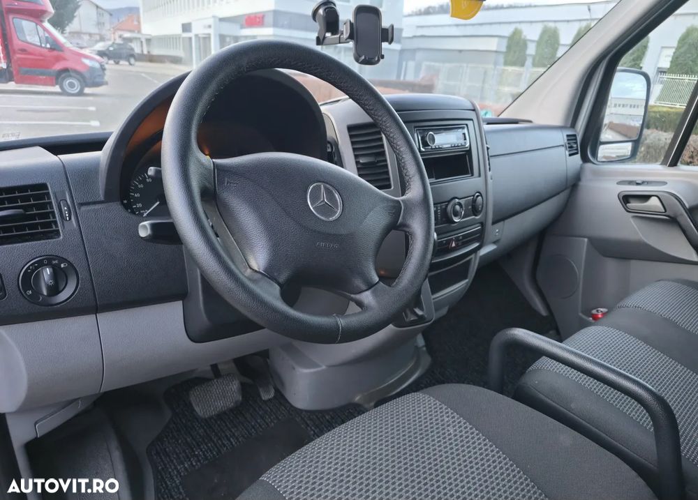 Mercedes-Benz Sprinter - 5