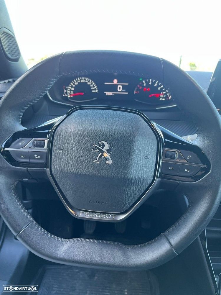 Peugeot 2008 1.2 PureTech Active - 4