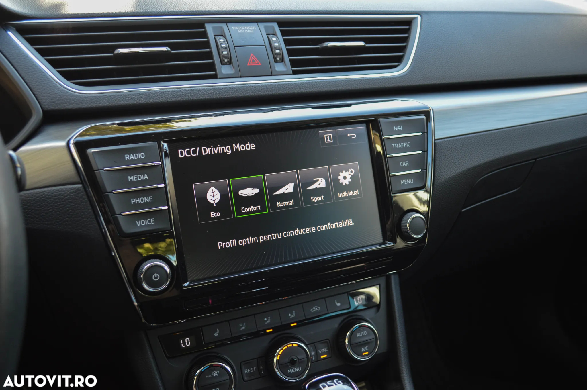 Skoda Superb 2.0 TDI DSG Ambition - 10
