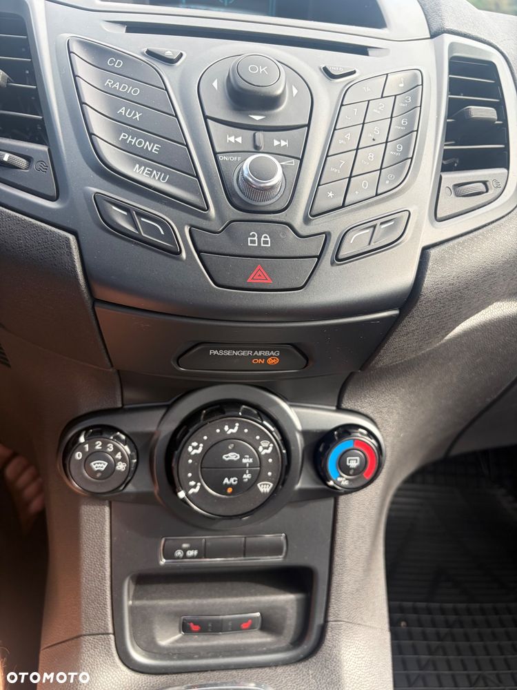 Ford Fiesta 1.0 EcoBoost Titanium - 21