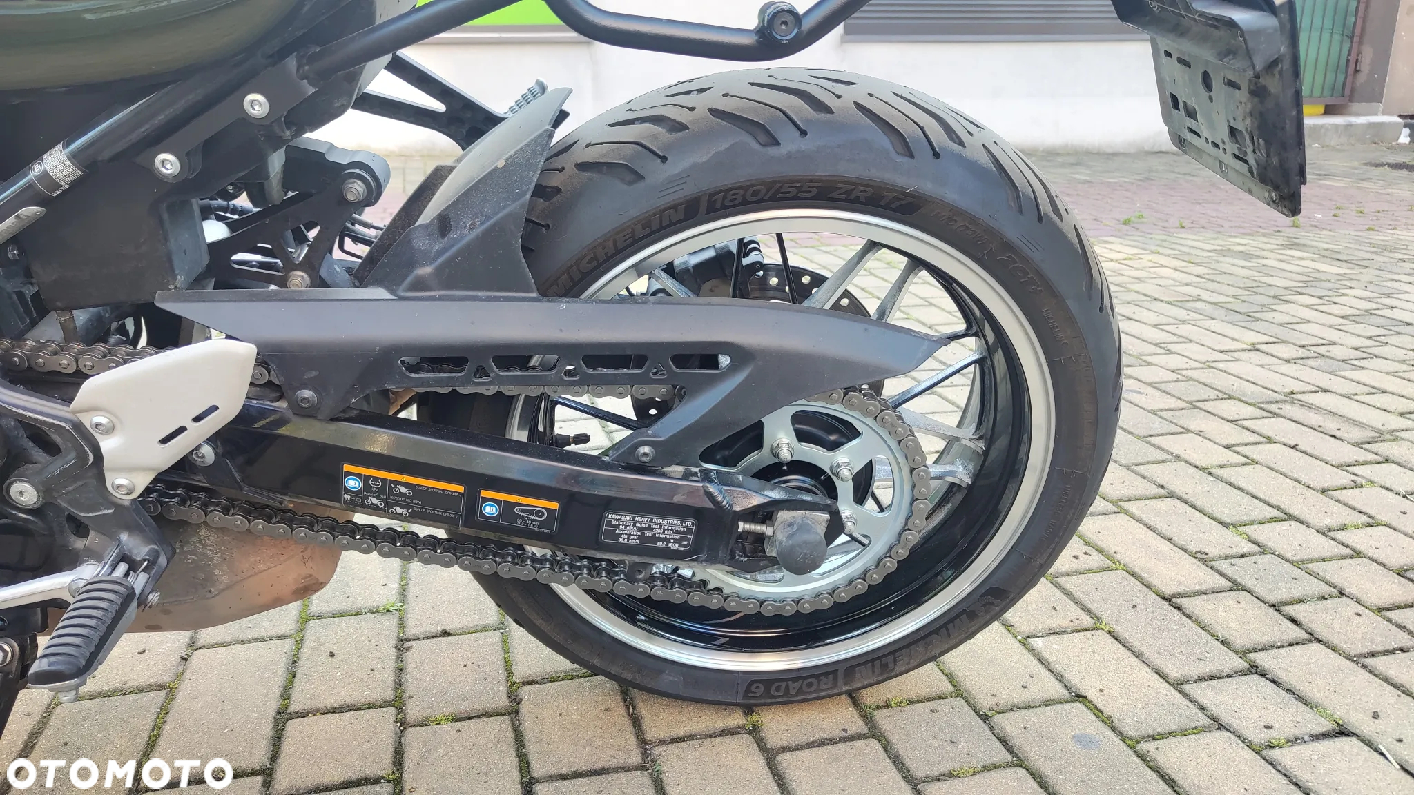 Kawasaki Z 900 RS - 2