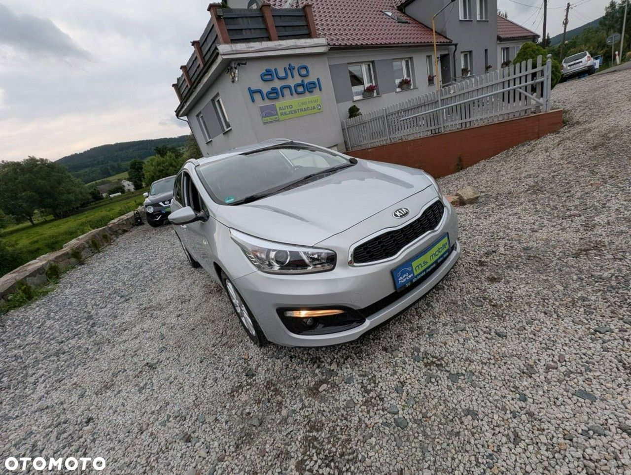Kia Ceed - 1