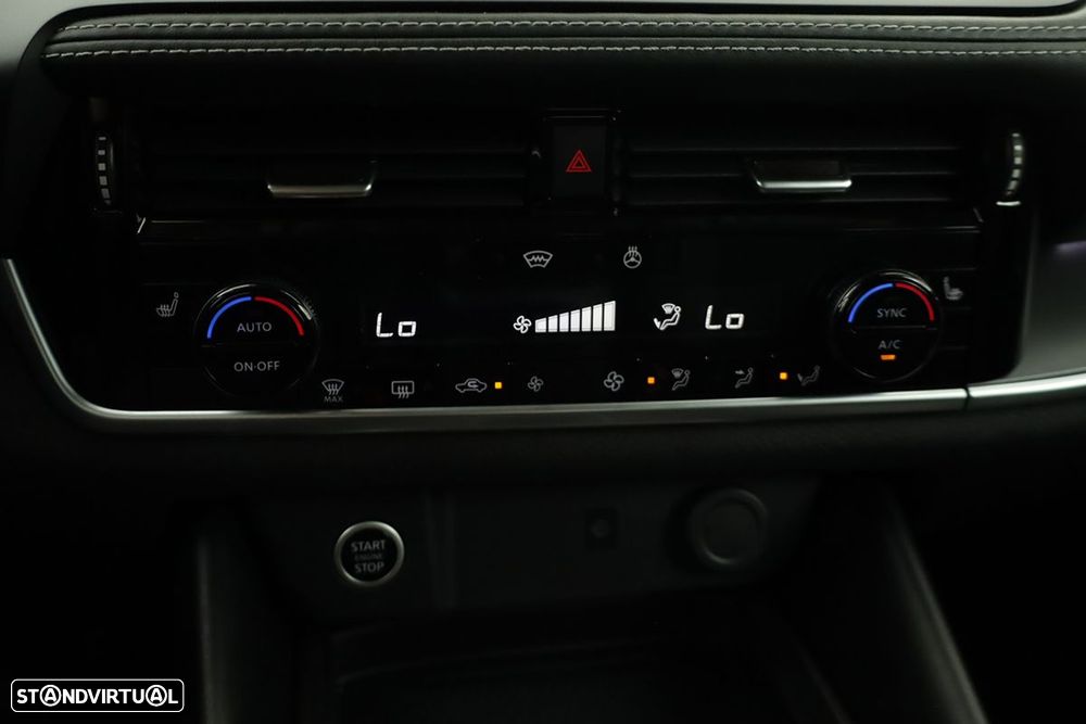 Nissan Qashqai 1.3 DIG-T N-Connecta LED Xtronic - 12