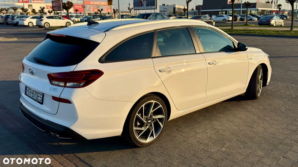 Hyundai i30 1.6 CRDI 48V-Hybrid N-Line - 10