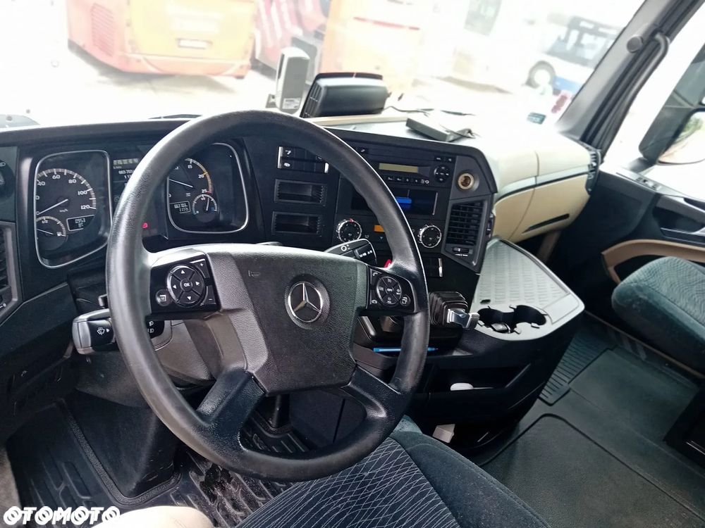Mercedes-Benz ACTROS 1845 - 8