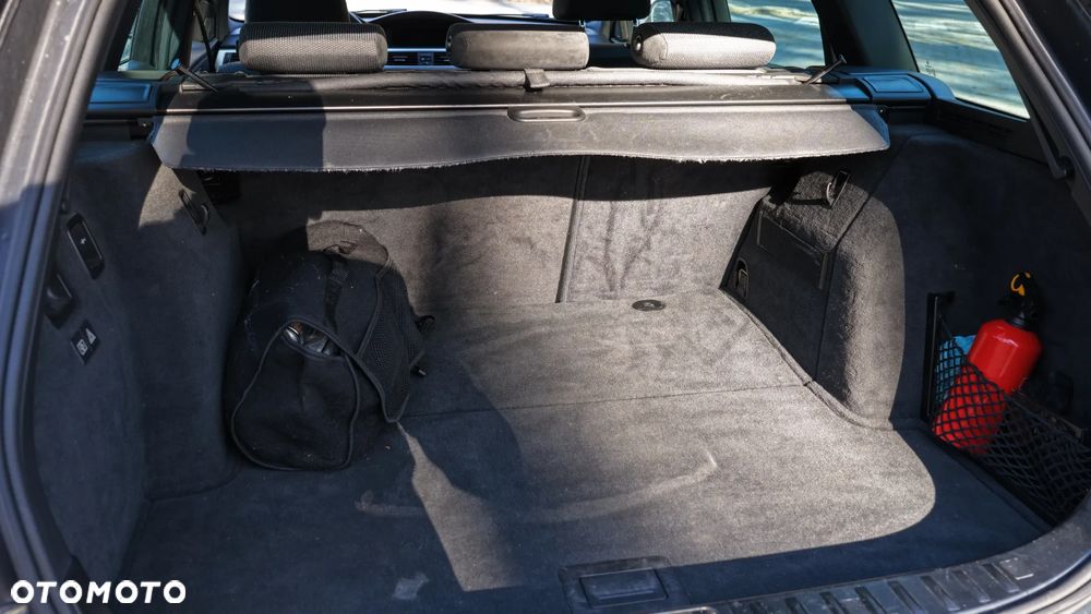 BMW Seria 3 ver-320d-dpf - 20