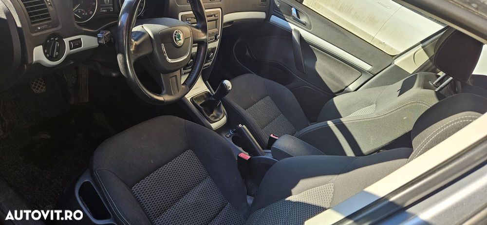 Skoda Octavia 1.8 TSI FAMILY - 4