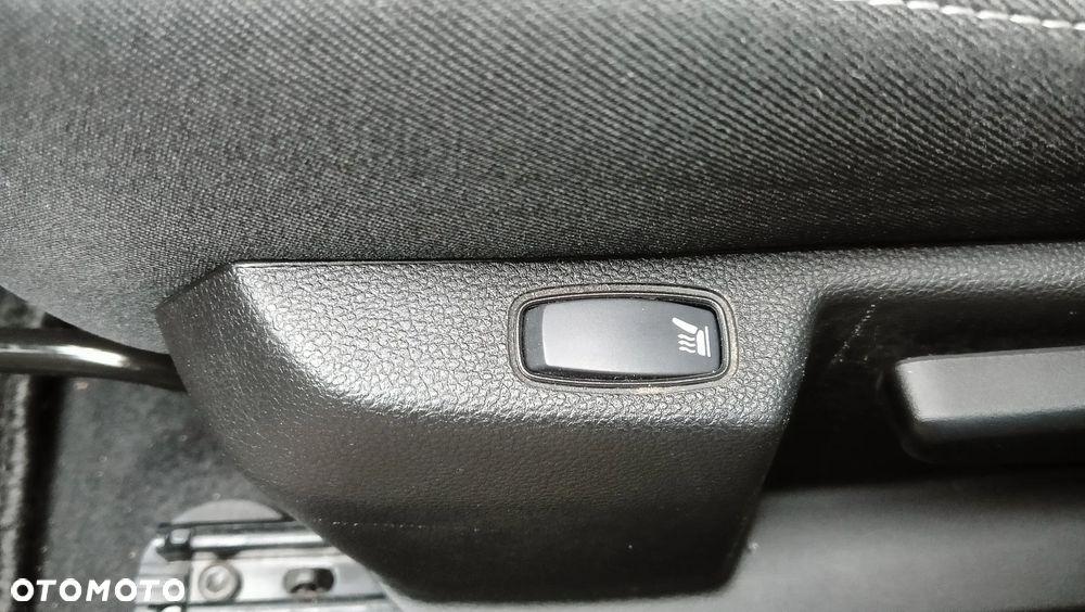 Dacia Duster 1.3 TCe FAP Essential - 27