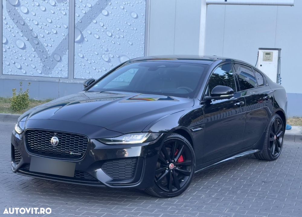 Jaguar XE P300 AWD R-Dynamic HSE - 2