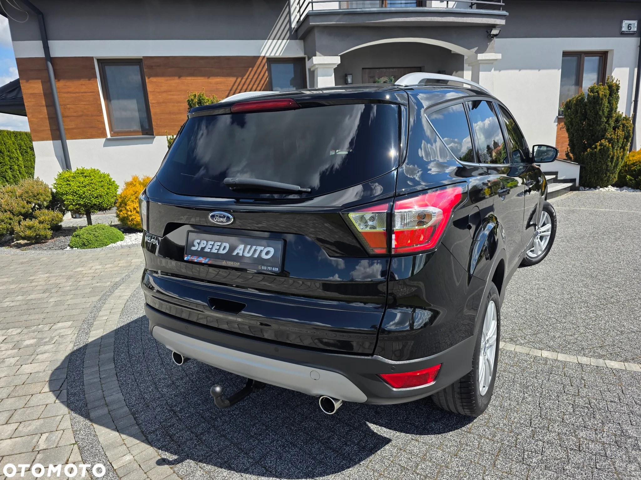 Ford Kuga 2.0 TDCi 2x4 Titanium - 12