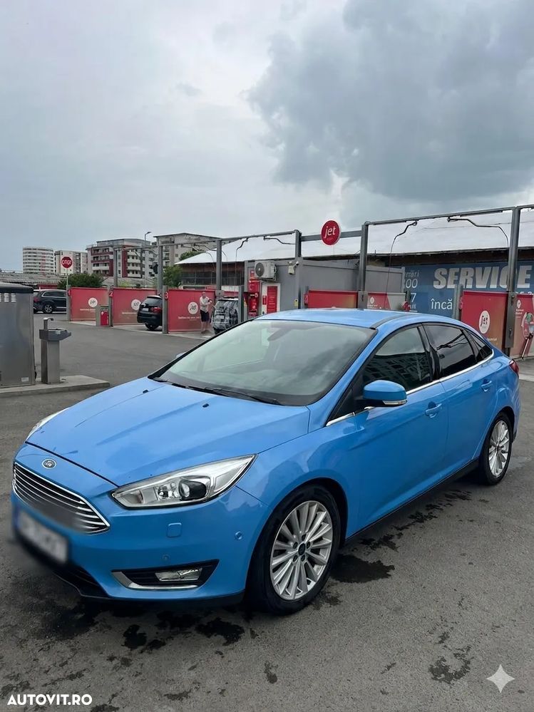 Ford Focus 1.0 EcoBoost Titanium - 1