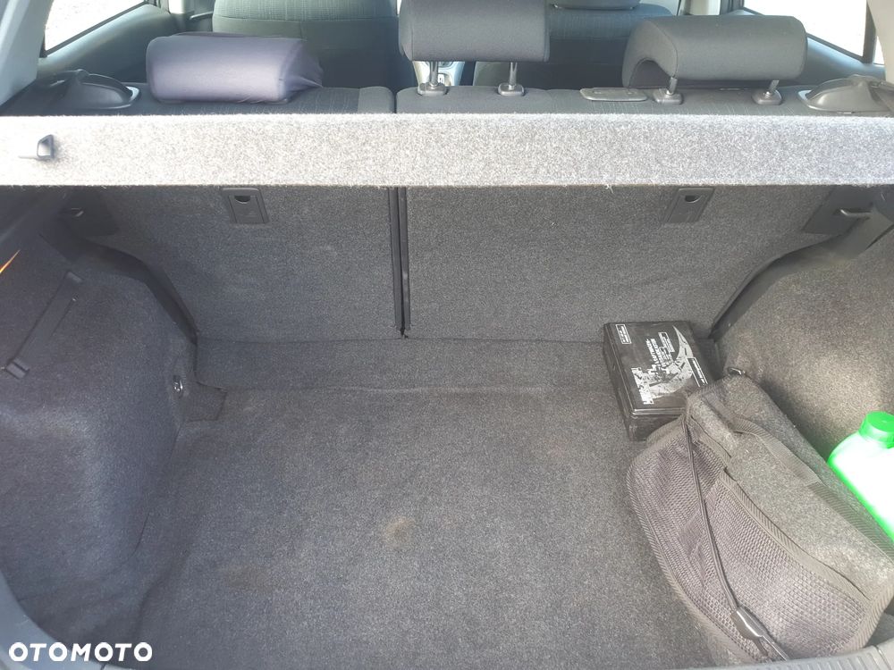 Toyota Auris - 4