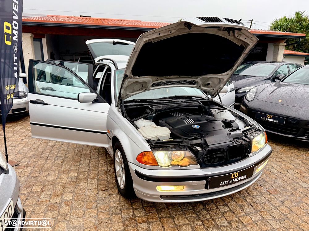 BMW 320 d Touring - 34