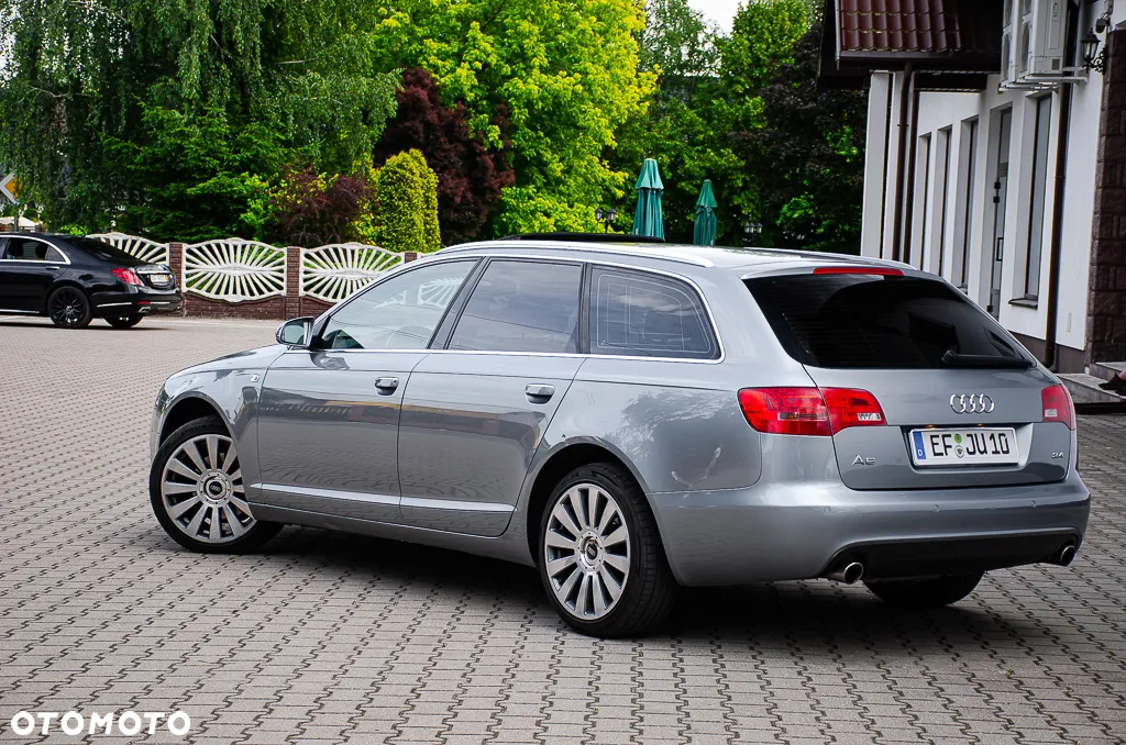 Audi A6 Avant 2.4 - 22