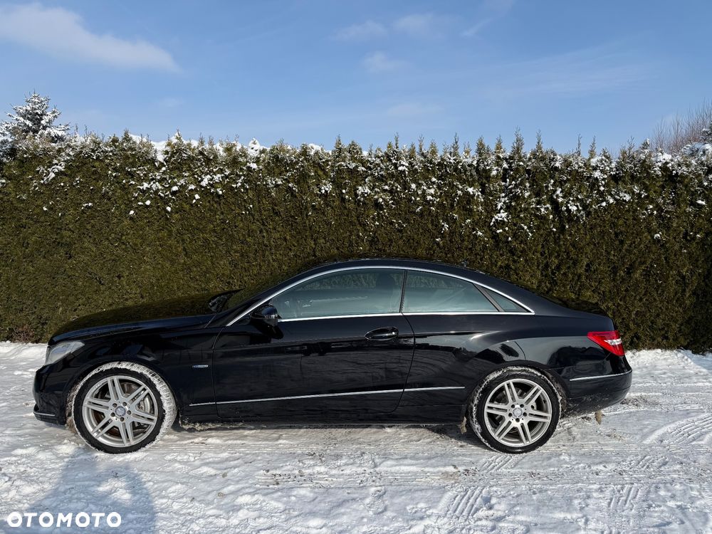 Mercedes-Benz Klasa E 350 CGI BlueEffICIENCY - 19