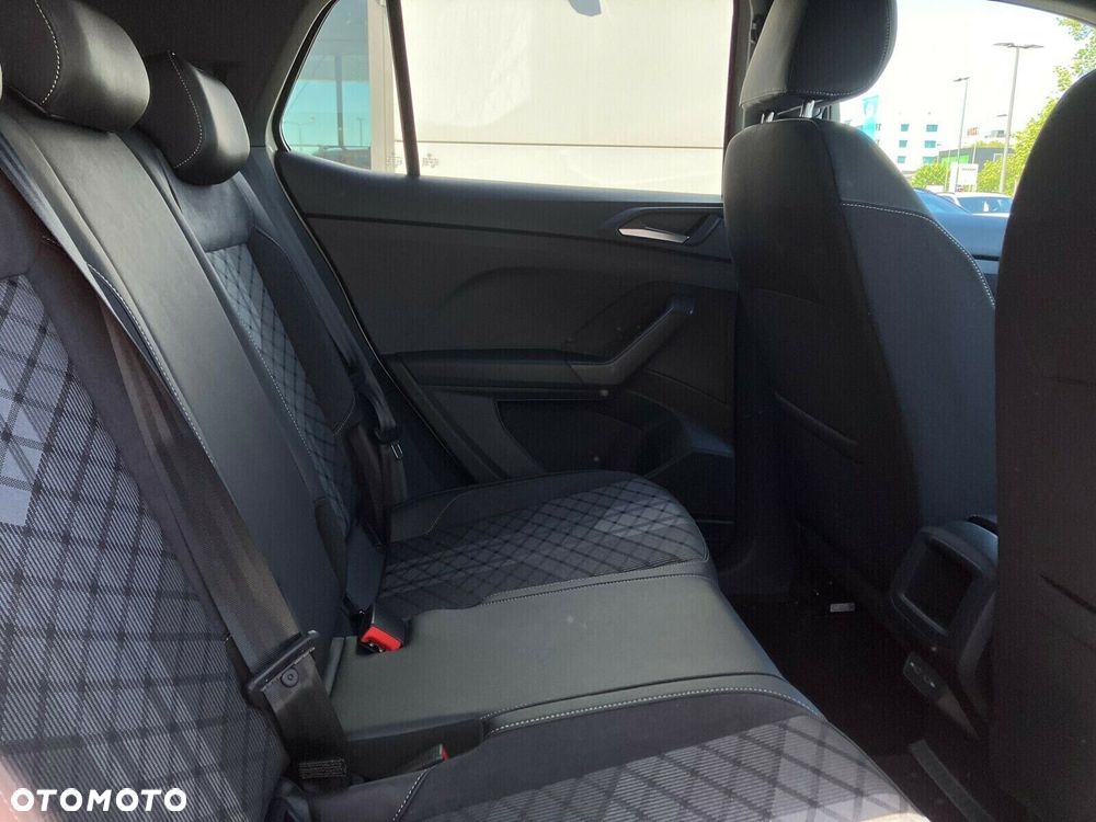 Volkswagen T-Cross - 21