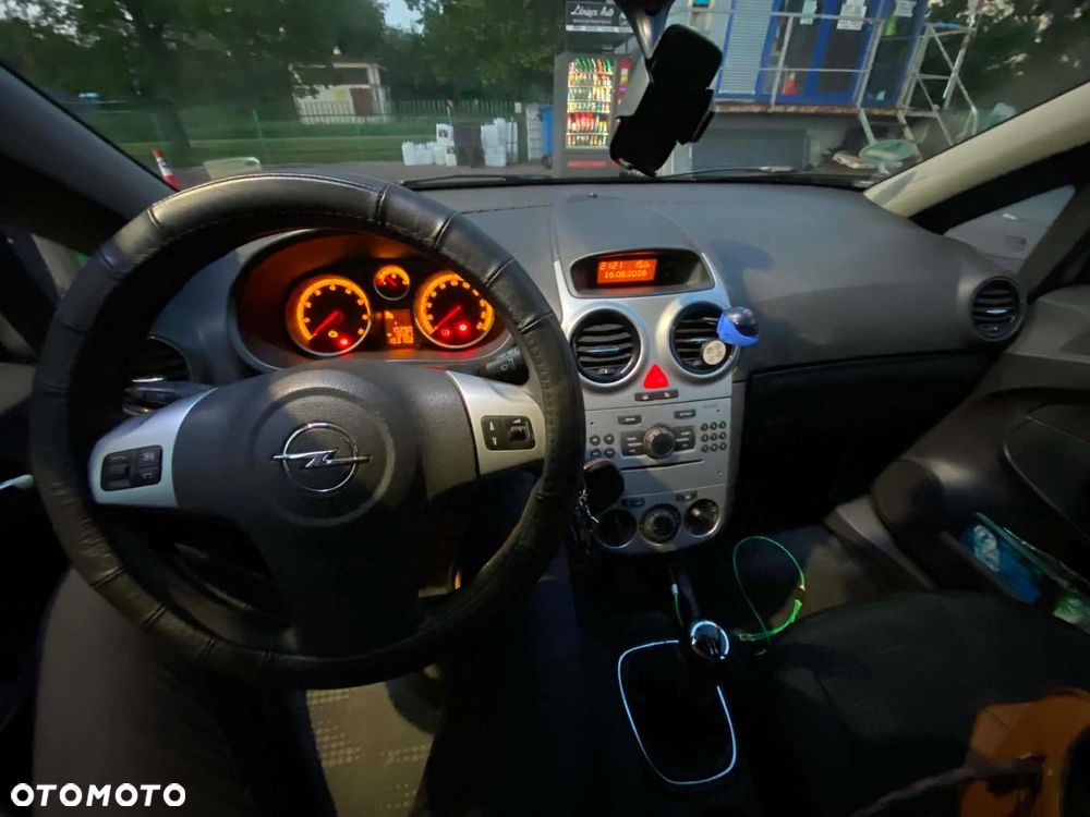 Opel Corsa 1.2 16V Enjoy - 13