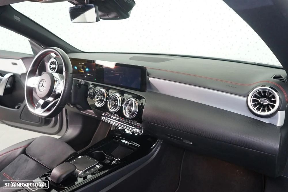 Mercedes-Benz CLA 250 e AMG Line - 18