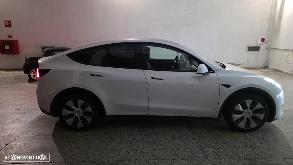 Tesla Model Y Tração Traseira - 3