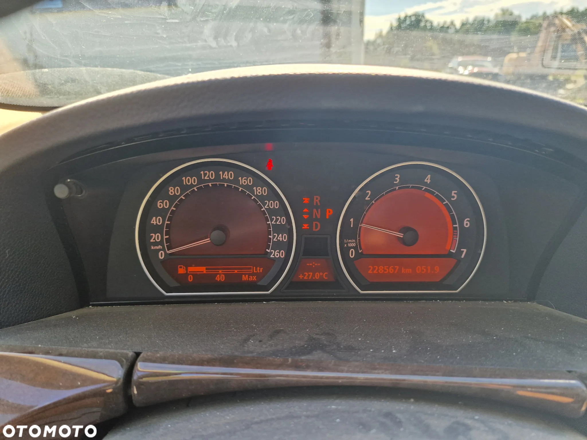 BMW Seria 7 745i L - 6