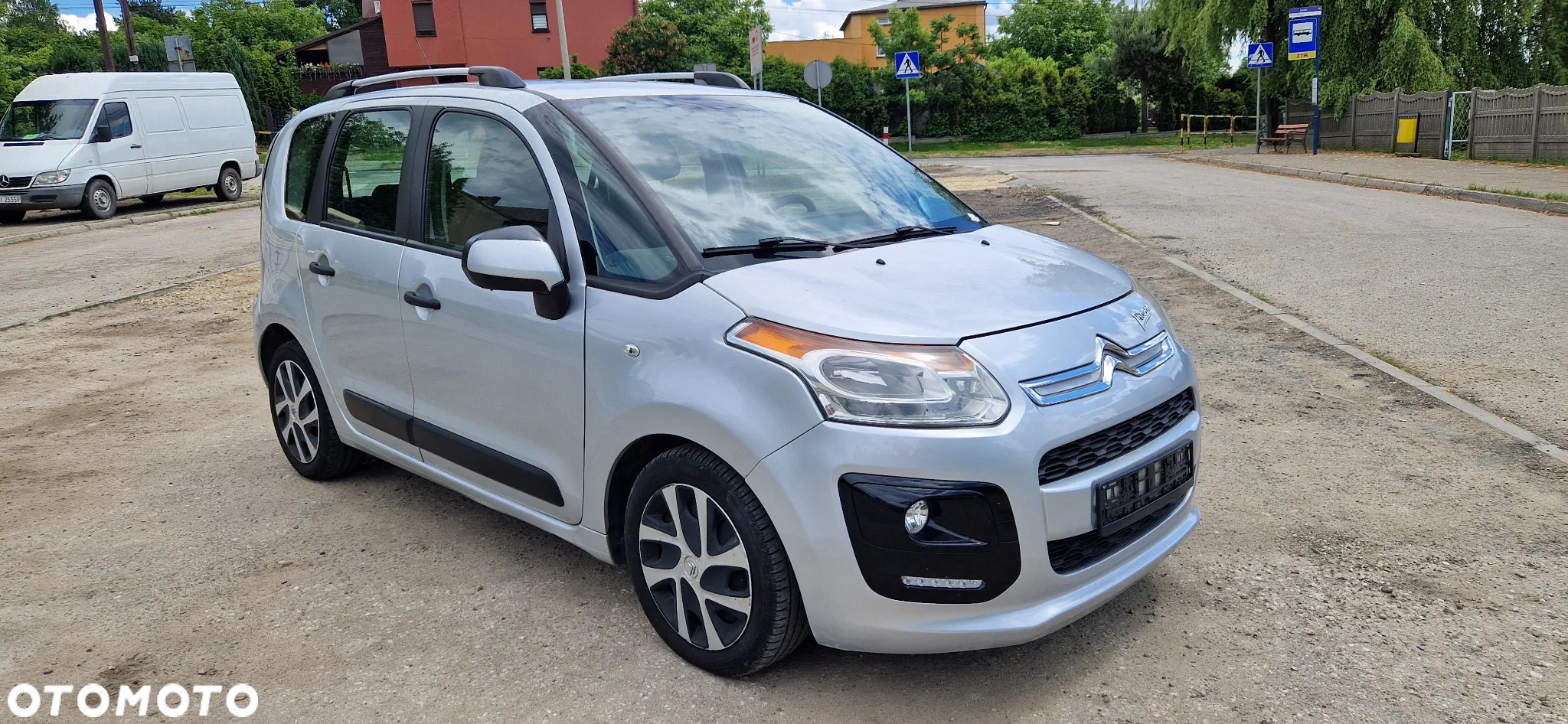 Citroën C3 Picasso 1.4i Attraction - 2
