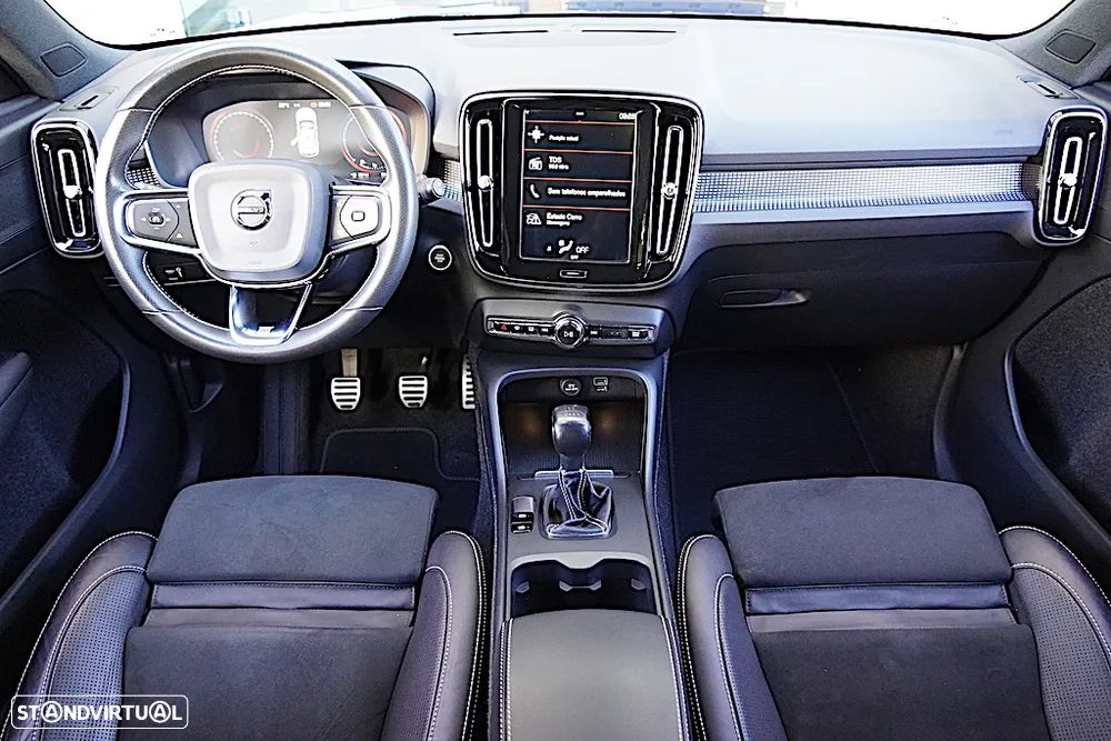 Volvo XC 40 2.0 D3 R-Design - 27