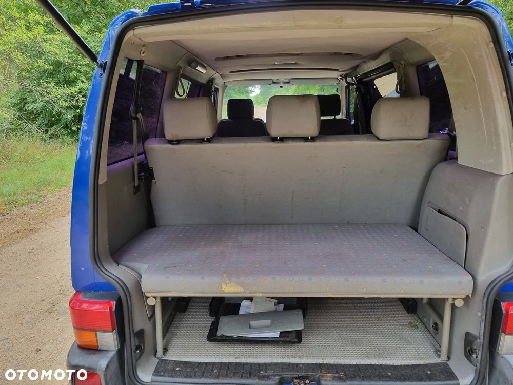 Volkswagen Multivan - 20