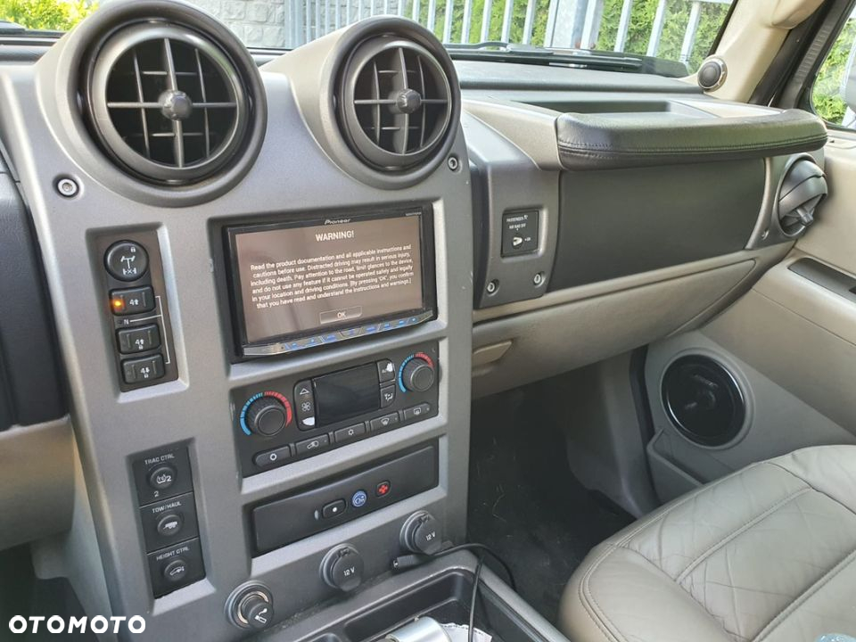 Hummer H2 6.0 V8 - 16