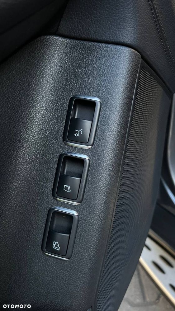 Mercedes-Benz GLS - 37