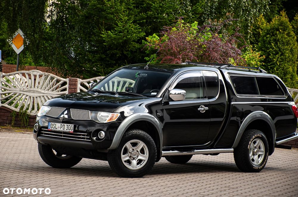 Mitsubishi L200 Pick Up 4x4 Intense Club Cab - 33