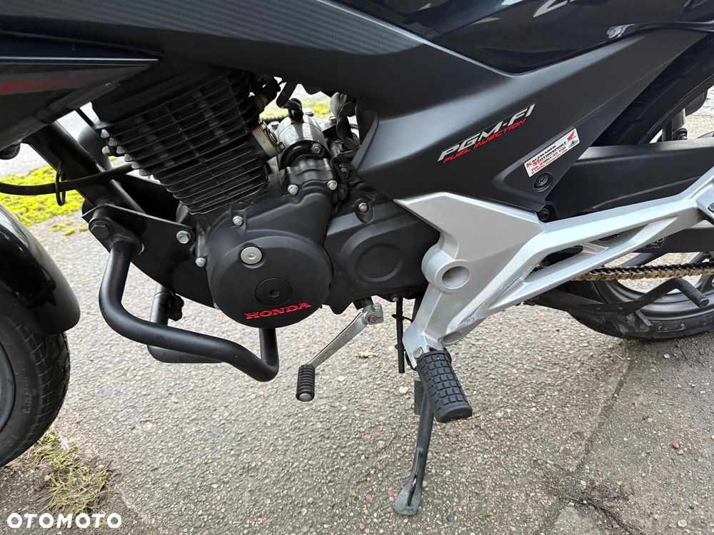 Honda CBF - 8