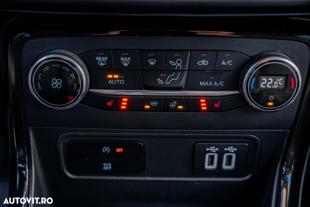 Ford EcoSport 1.0 EcoBoost Titanium - 17