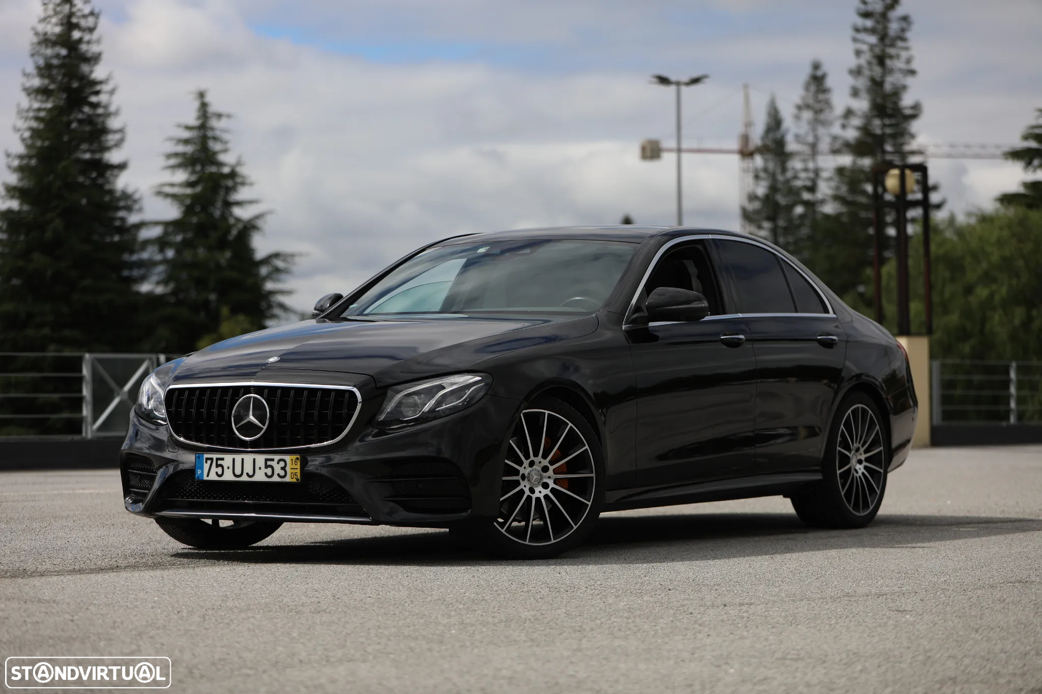 Mercedes-Benz E 220 d 9G-TRONIC AMG Line - 3