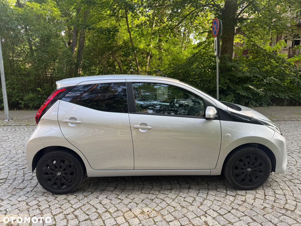 Toyota Aygo 1.0 VVT-i JBL Edition - 4