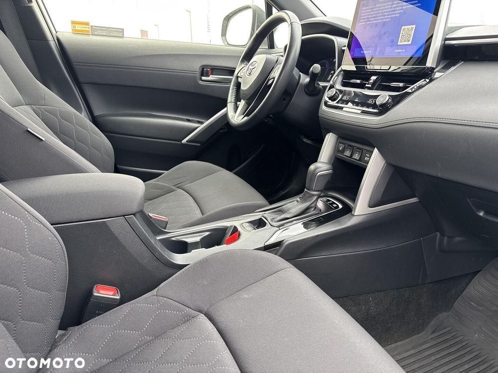 Toyota Corolla Cross - 10