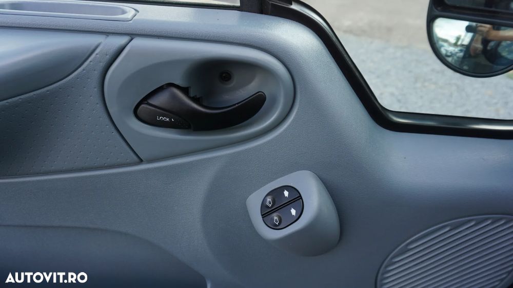 Ford Transit - 17