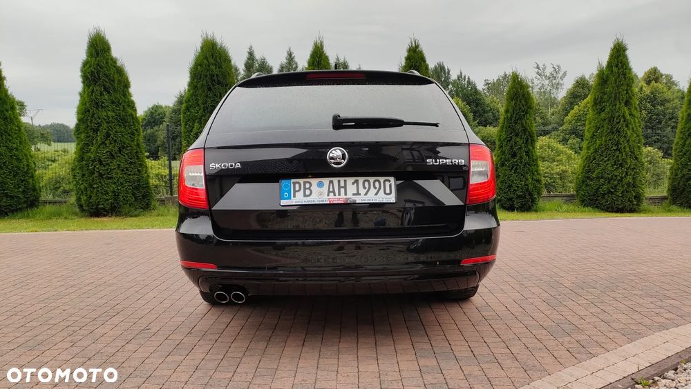 Skoda Superb 2.0 TDI DSG Exclusive - 6