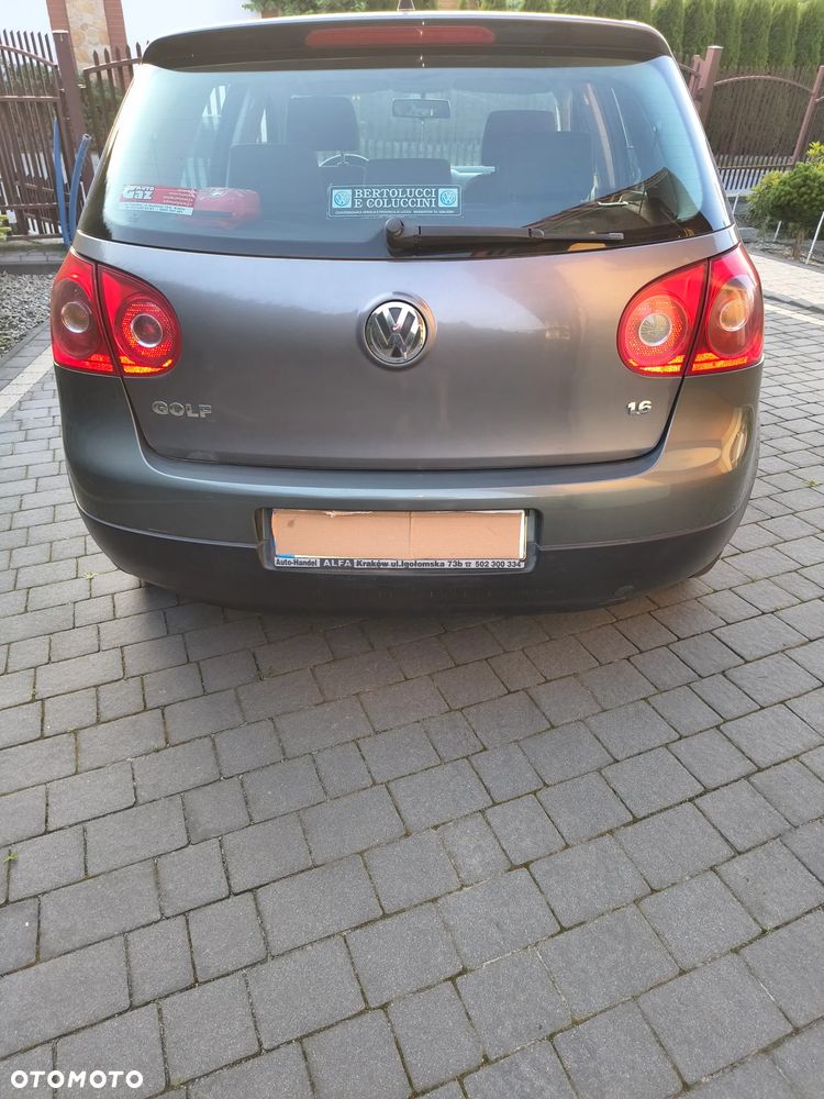 Volkswagen Golf 1.6 Comfortline - 3