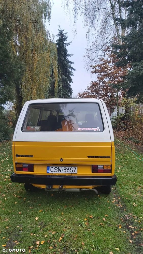 Volkswagen Transporter - 12